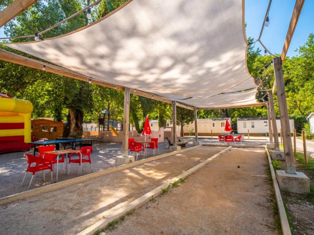 Camping Hotel Les Rives Du Loup Tourrettes-sur-Loup Exterior photo