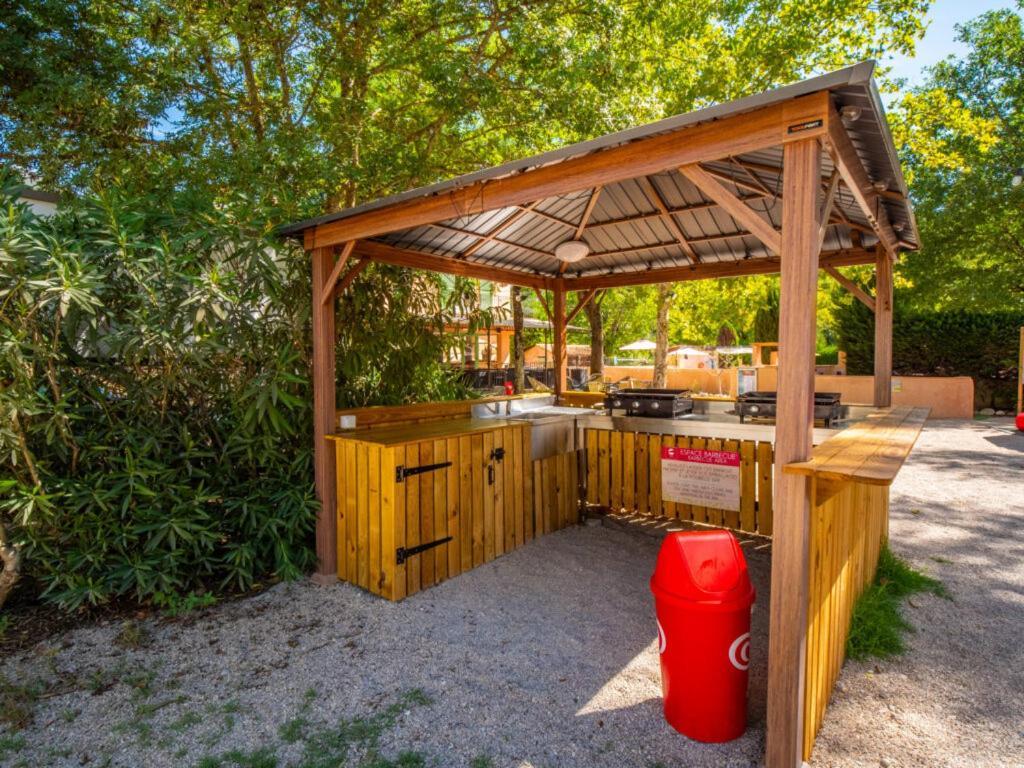 Camping Hotel Les Rives Du Loup Tourrettes-sur-Loup Exterior photo