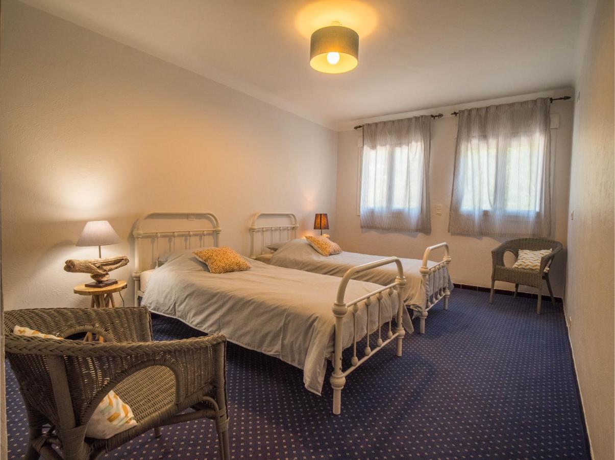 Camping Hotel Les Rives Du Loup Tourrettes-sur-Loup Exterior photo